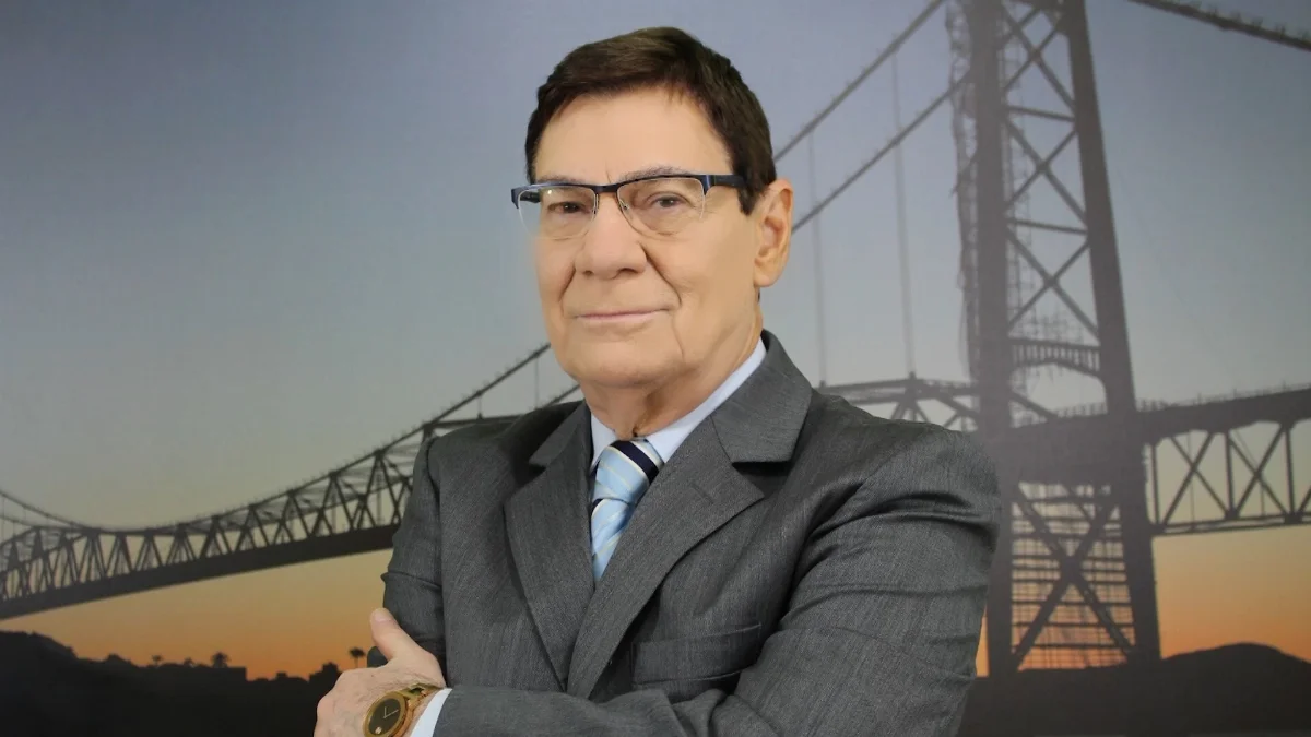 Sequência 01.00 04 14 03.quadro008