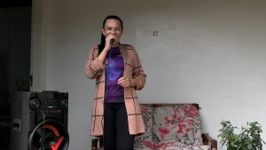 Sequência 01.00 05 22 15.quadro032