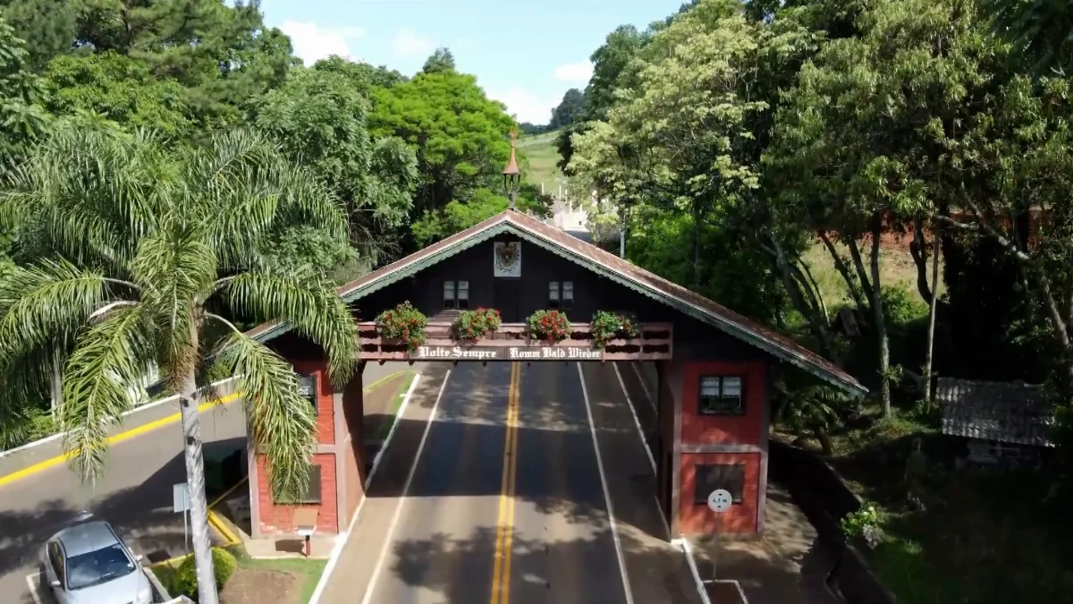 Hoje, a dica de viagem é para conhecer um pedacinho da Áustria que fica em Santa Catarina