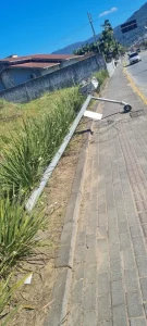 Carreta colide com câmera de videomonitoramento em Rio dos Cedros