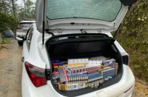 PM desarticula quadrilha e apreende mais de 20 mil cigarros contrabandeados