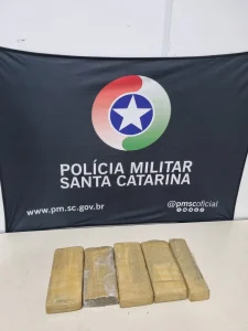 Homem é preso por tráfico de drogas em Blumenau