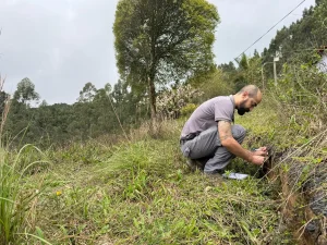 Geólogos iniciam análise da estrada do Alto Rio das Pedras, interditada por risco de deslizamento, em Ituporanga