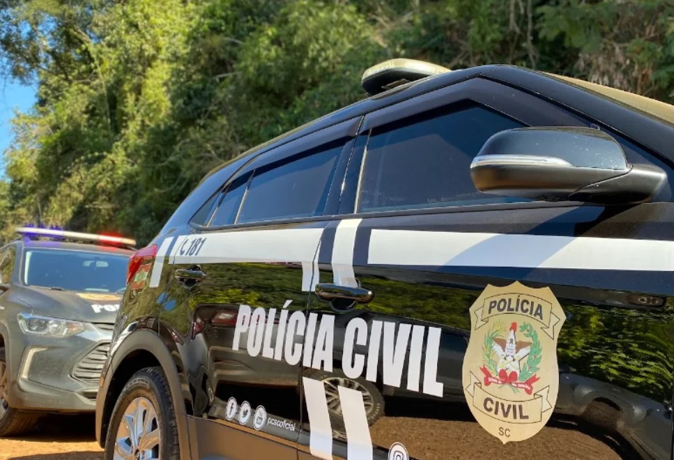 Homem foragido e com histórico de diversos crimes trabalhava em empresa de segurança privada em SC