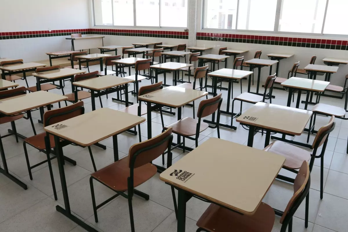 Professor é investigado por importunação sexual contra 7 adolescentes em escola de SC