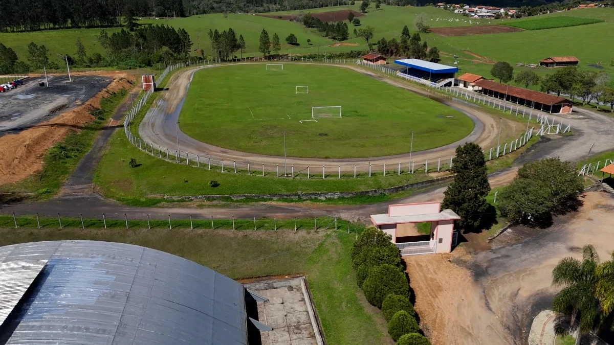 Prefeitura de Dona Emma realiza vários eventos esportivos