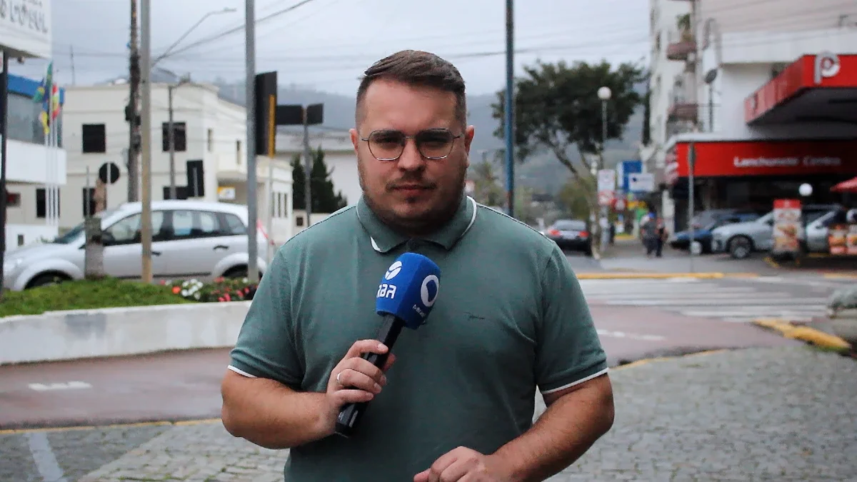 Homem é condenado a seis anos de prisão, após esfaquear colega em 2022