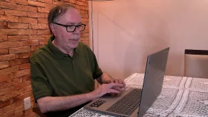 Jornalista rio-sulense Orlando Pereira relembra trajetória, aos 72 anos