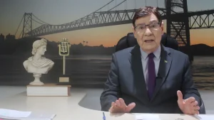 O propósito da vida é o tema do comentário de Luiz Carlos Prates
