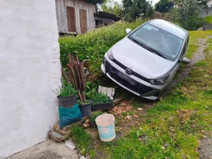 Bombeiros atendem ocorrência de saída de pista em Taió