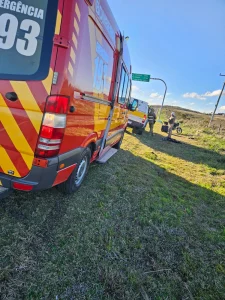 Motociclista sofre queda com ventania de 100 km/h em Bom Jardim da Serra