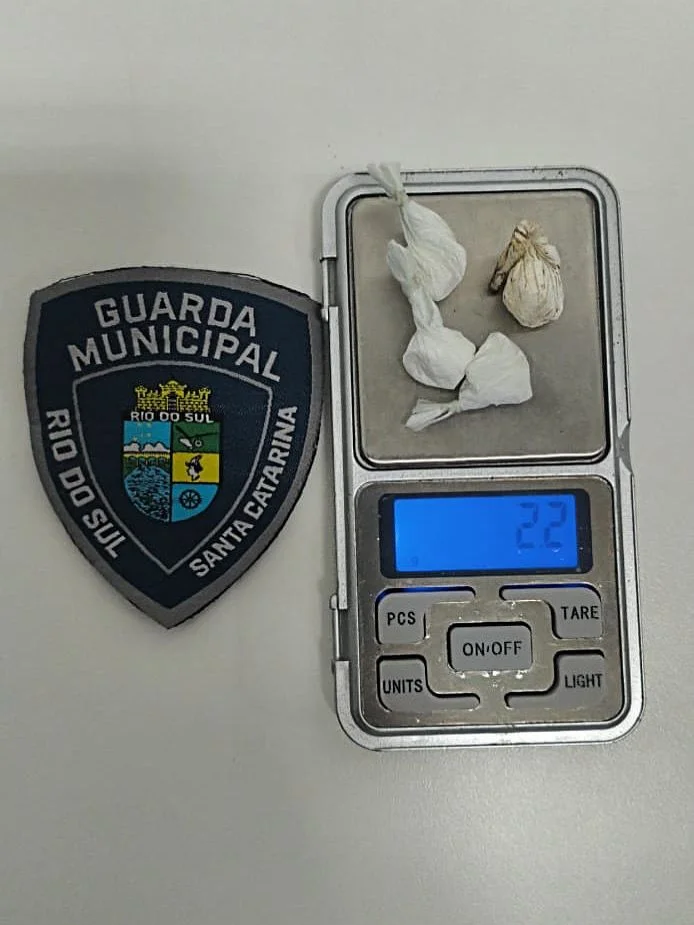 Adolescente é apreendido com cocaína no bairro Canoas, em Rio do Sul