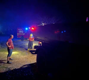Bombeiros Voluntários combatem incêndio em vegetação no Centro de Witmarsum