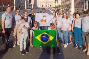 Relíquia de São Carlo Acutis, santo millennial considerado o padroeiro da internet, está em SC