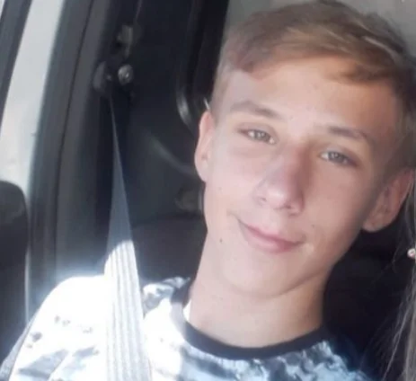 Adolescente de 17 anos morre após colidir moto contra poste, em Lontras