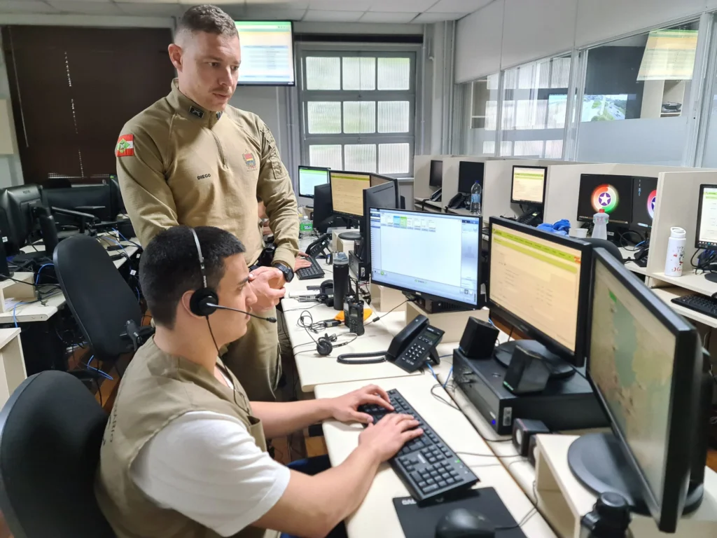 PMSC abre processo seletivo para Auxiliares Temporários, com vagas para Rio do Sul e outras 18 cidades
