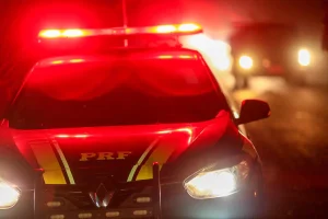 PRF flagra condutor alcoolizado na BR-470 em Lontras