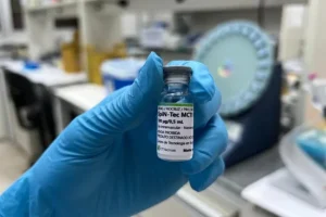 Vacina nacional contra Covid deve chegar ao SUS no 1º semestre de 2026