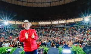 Lula defende universalização do Pé-de-Meia, para que programa chegue a 6 milhões de estudantes