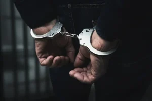 Polícia Civil prende homem por dívida de pensão alimentícia em Imbuia