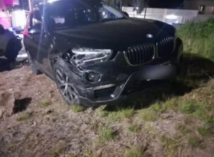 Homem é atropelado e agredido em frente à sede da PM em Itaiópolis