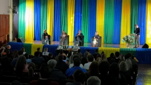 Sequência 01.00 03 14 24.quadro040