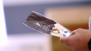 Sequência 01.00 04 12 07.quadro053