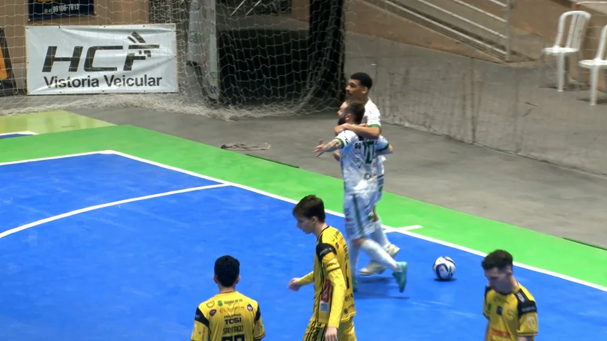 Sequência 01.00 05 50 27.quadro058