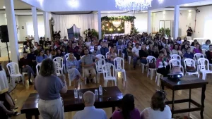 Sequência 01.00 06 10 24.quadro003