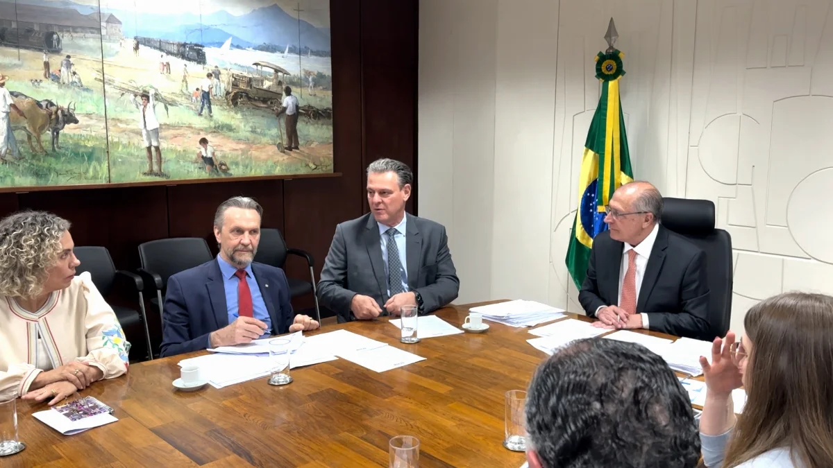 Sequência 01.00 07 08 14.quadro011
