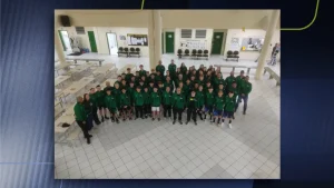 Sequência 01.00 07 27 13.quadro048