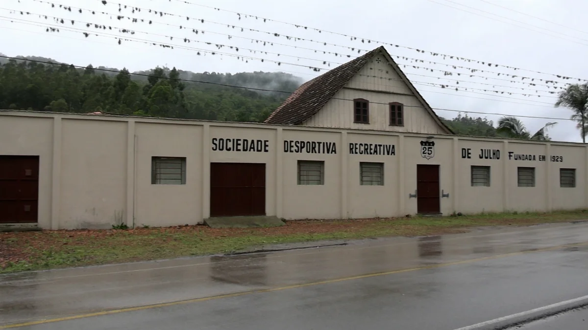Sequência 01.00 08 13 08.quadro011