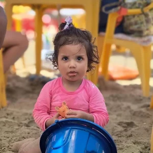 “Bazar da Zoe”, em prol de menina que luta pela vida, ocorre neste sábado (18) em Rio do Sul