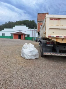 Recebimento itinerante de embalagens de defensivos agrícolas é sucesso em Ibirama