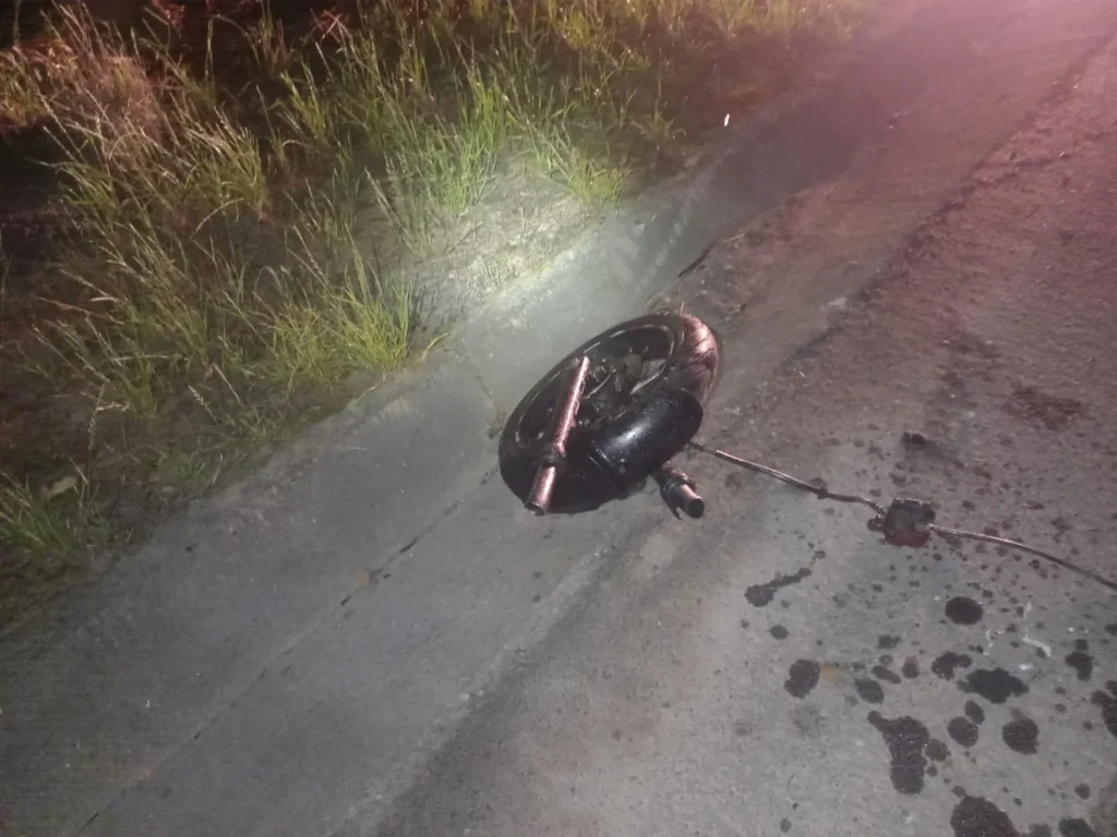 Dois jovens ficam gravemente feridos em acidente de moto na SC-486 em Vidal Ramos
