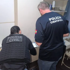 Jovem de 20 anos é preso por armazenar conteúdo de pornografia infantil em SC