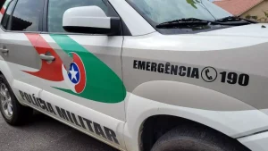 Adolescente é apreendido após esfaquear colega próximo a escola em Camboriú