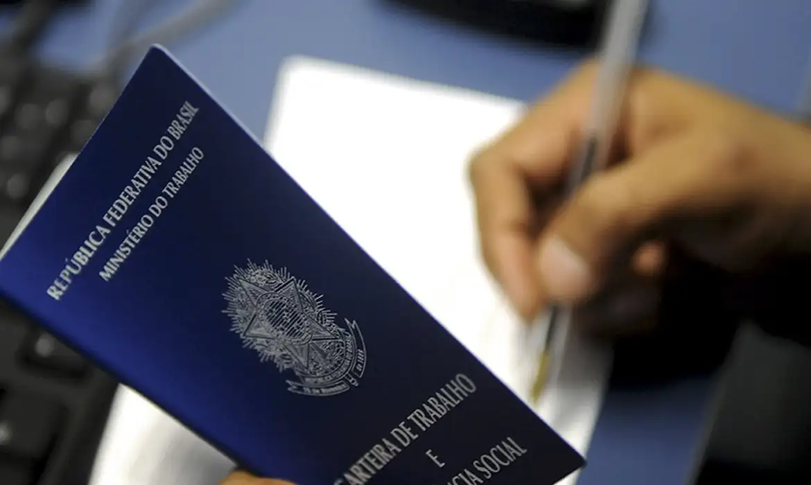 Micro e pequenas empresas de SC geram no mês quase 3 mil vagas de empregos