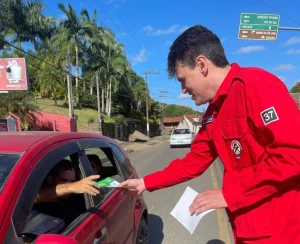 Bombeiros Voluntários Presidente Getúlio realizam pedágio solidário neste sábado em três cidades