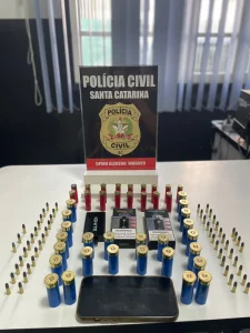 Polícia Civil apreende cigarros eletrônicos e munições em Alfredo Wagner