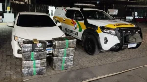 216 kg de maconha são apreendidos após perseguição na BR-282, em Lages