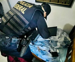 PF deflagra operação em cinco cidades de Santa Catarina contra o abuso sexual de crianças e adolescentes na Internet