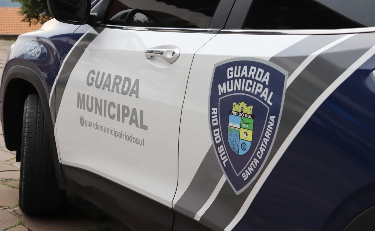 Guarda Municipal cumpre mandado de prisão durante abordagem em Rio do Sul