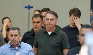 Bolsonaro deixa a prisão pela primeira vez para realizar cirurgia amanhã (25)