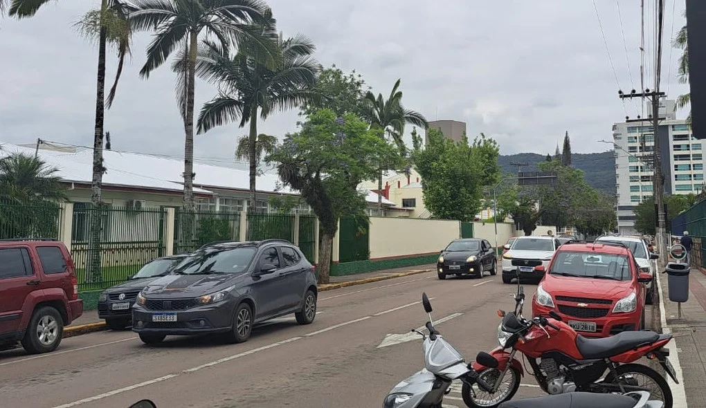 4dbe0e49 Ad83 4948 Ad9b Cc97a3738474