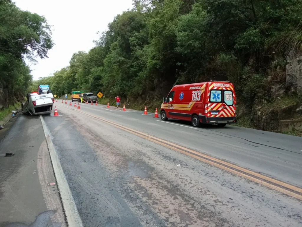 Acidente Com Capotamento E Colisão Frontal é Registrado Em Ponte Alta Neste Natal (2)