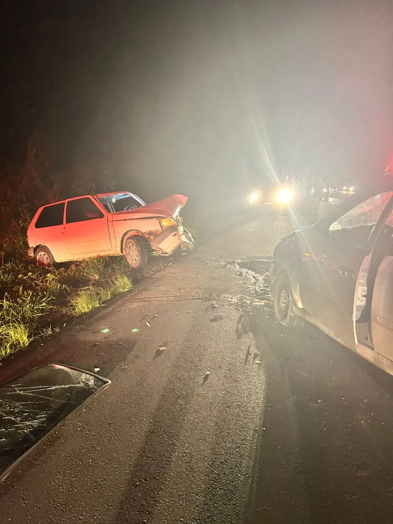 Colisão Entre Dois Carros Deixa Três Feridos Na Sc 114, Em Salete (1)