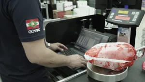 Operação Natal Seguro fiscaliza mais de 135 mil produtos em Santa Catarina