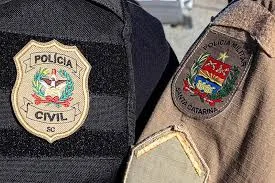 Polícia Civil de Santa Catarina prende suspeito de múltiplos estupros de adolescentes em ação conjunta com a PM