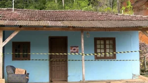 Jr 0210 B7.00 05 38 09.quadro063